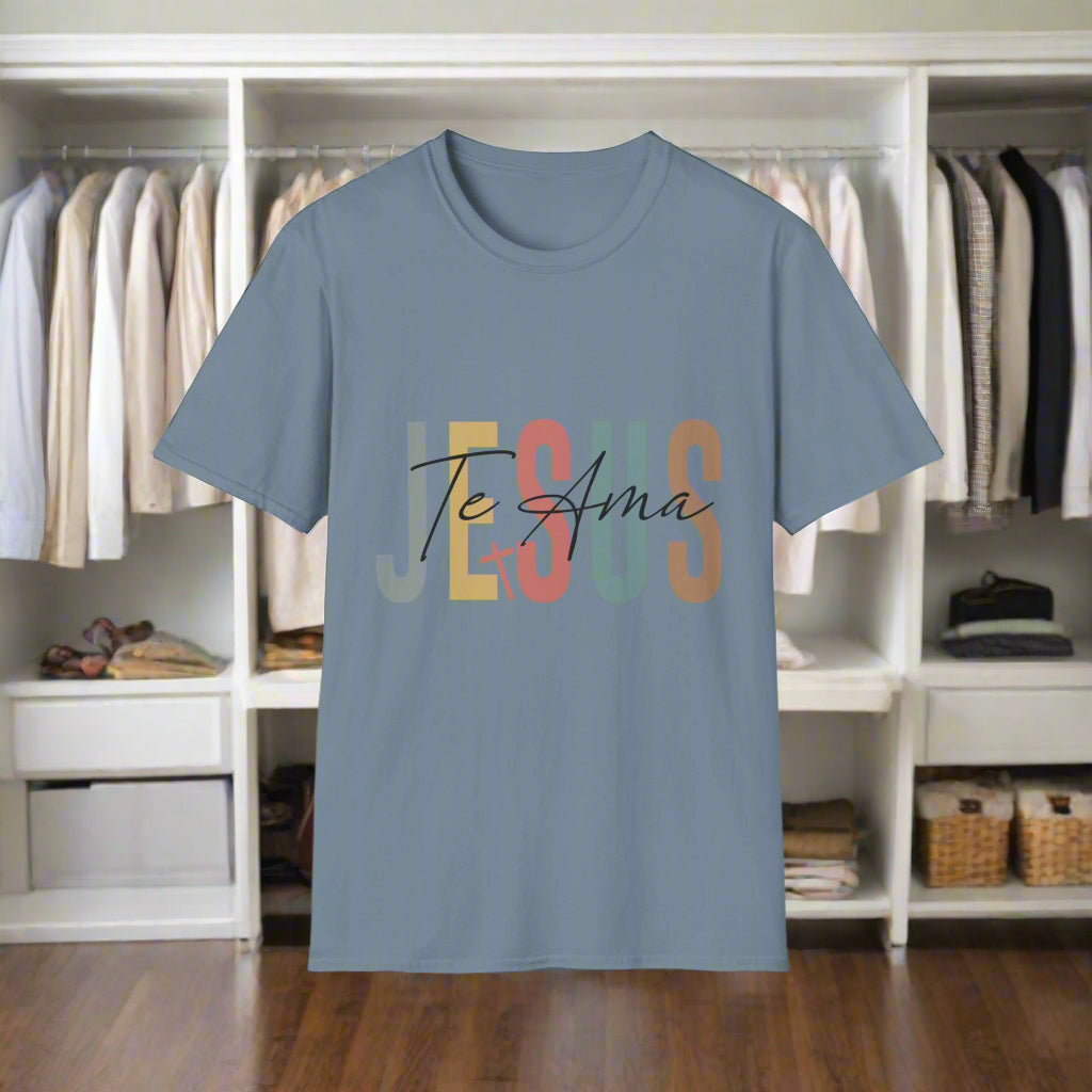 Jesus Te Ama Unisex T-Shirt